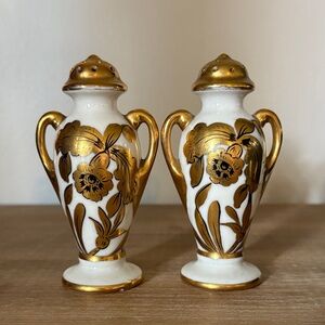 Vintage Stouffer Elegant Gold and White “Wild Orchid”Shakers